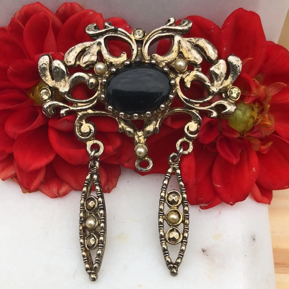 Vintage 1980 Art Deco Style Brooch Pin Collar Lapel Gold Tone